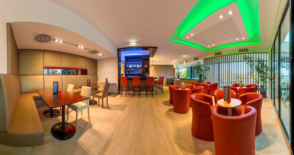 All In Red Thermenhotel Lutzmannsburg Dış mekan fotoğraf