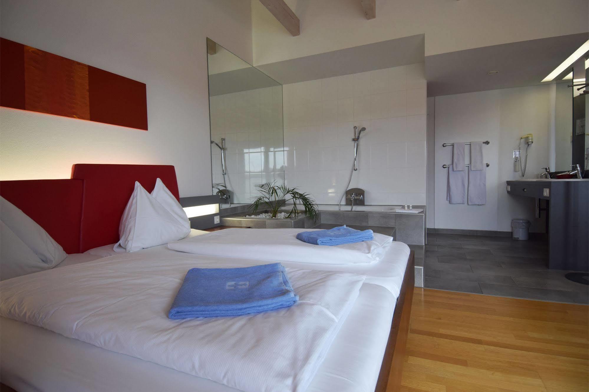 All In Red Thermenhotel Lutzmannsburg Dış mekan fotoğraf